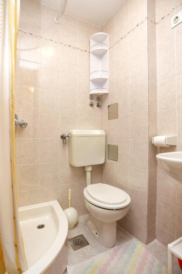 Family Friendly Seaside Apartments Razanj, Rogoznica - 10373 Екстер'єр фото